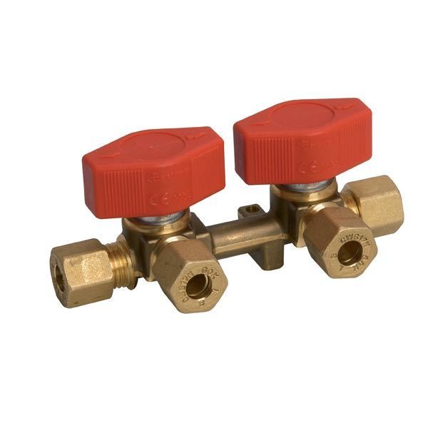 Gas tap with 8mm pipe connection blister