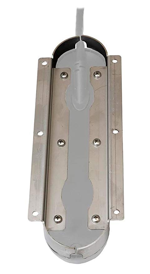 Bracket for flush mounting of totalscan stern transducer