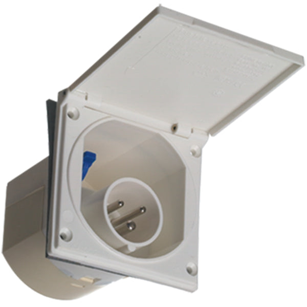 CEE 220V-Landstecker eingebaut