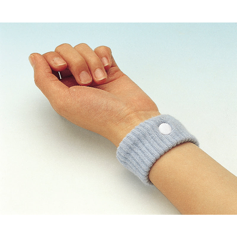 Sea sickness bracelet / motion sickness bracelet
