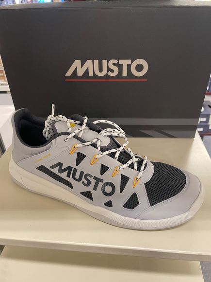 Musto Musto sejlersko Dynamic grå
