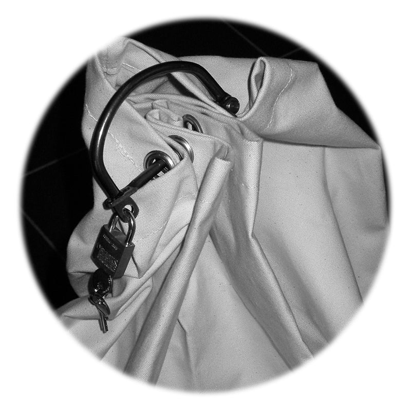 Kleiderbügel für Kojentaschen aus Messing mit Scharnier