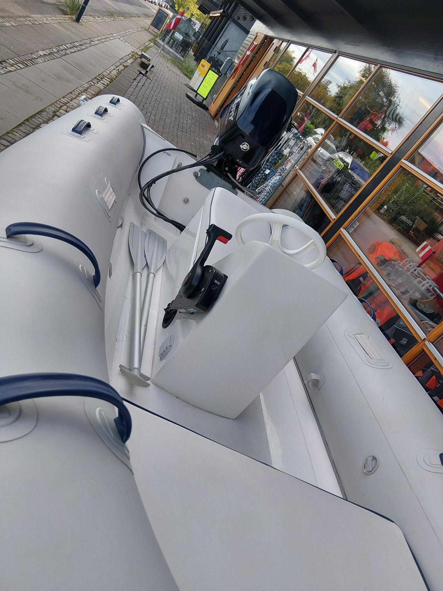 Mercury 420 Ocean Runner RIB