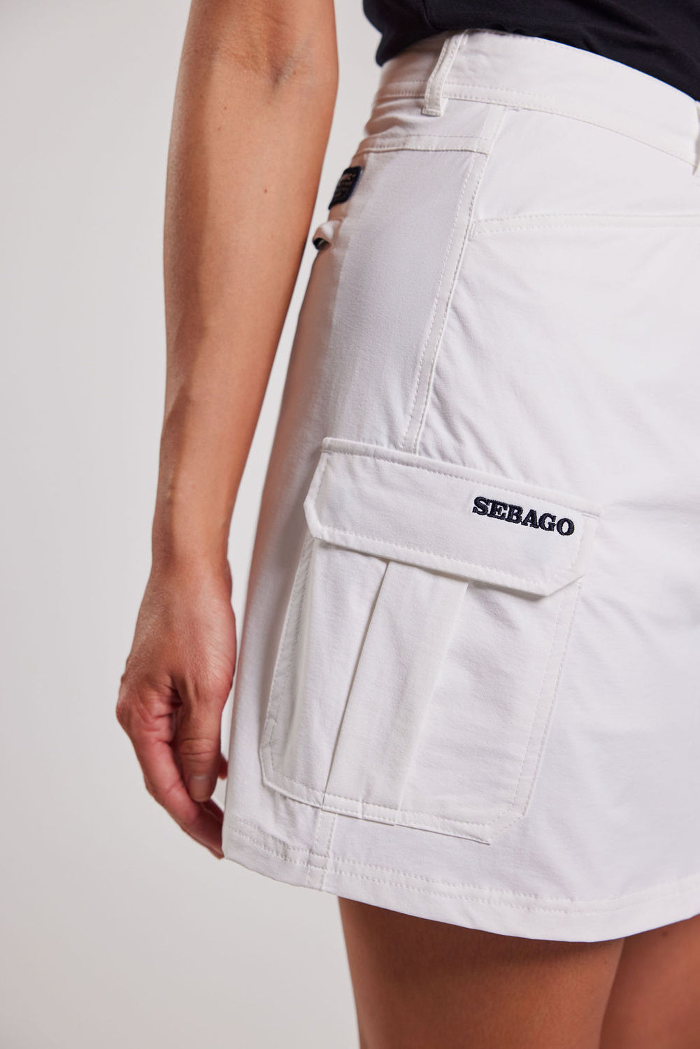 Performance Cargo Skort Navy / White